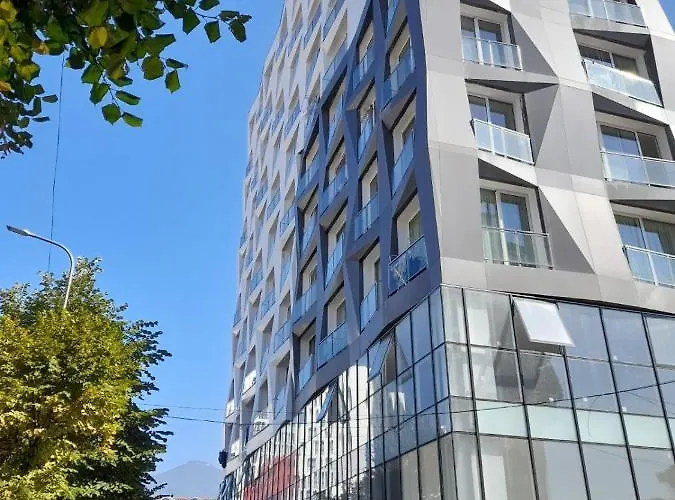 Urban Serenity Skyline View 2 * تيرانا