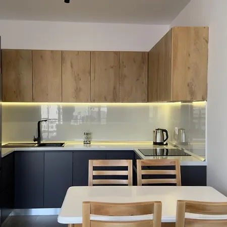 Urban Serenity Skyline View 2 * Tirana