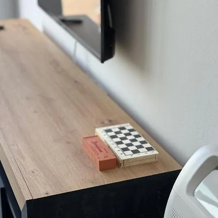 Urban Serenity Skyline View 2 * Tiran